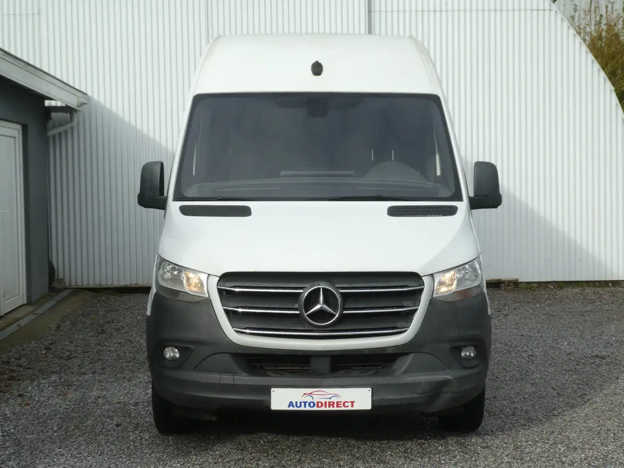 Mercedes-Benz Sprinter - 2