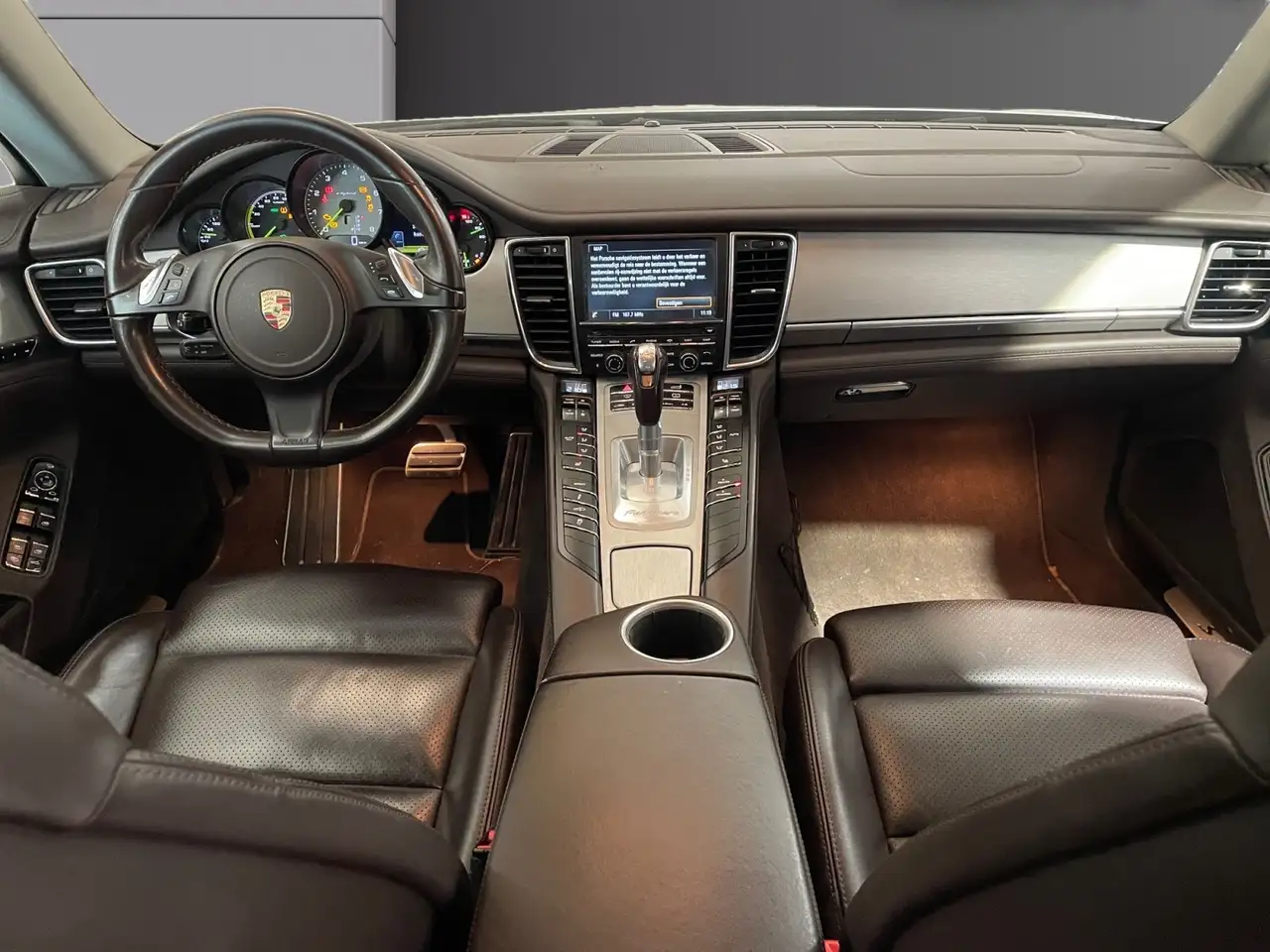 Porsche Panamera - 10