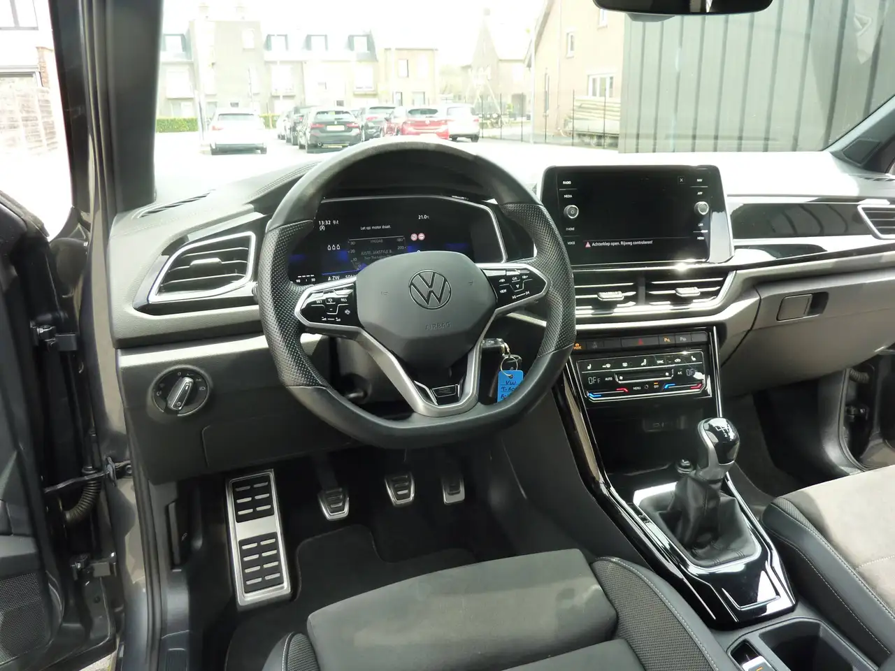 Volkswagen T-Roc - 12