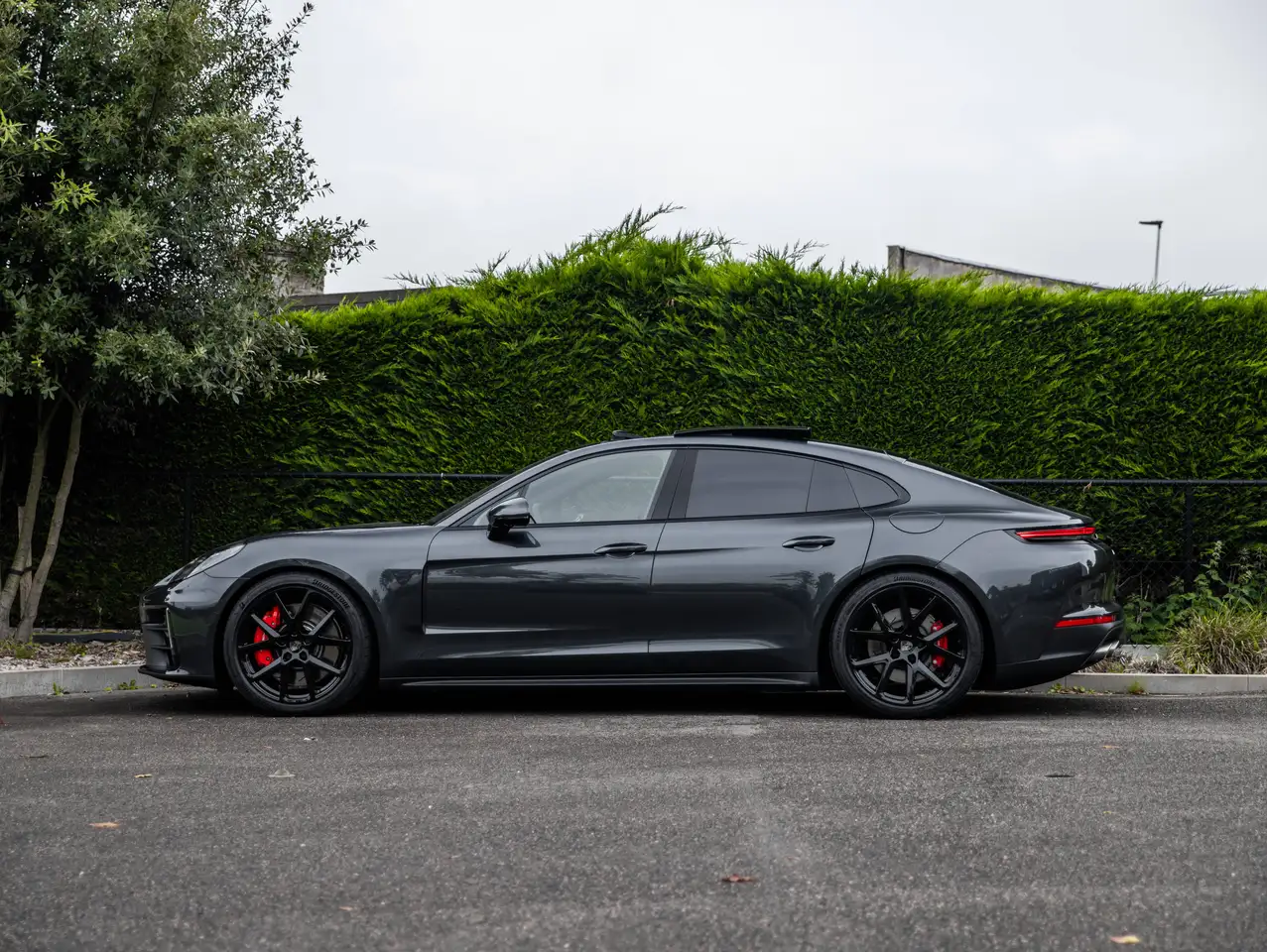 Porsche Panamera - 3