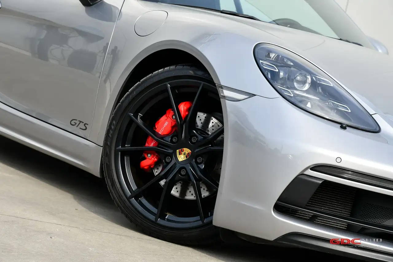 Porsche Cayman - 9