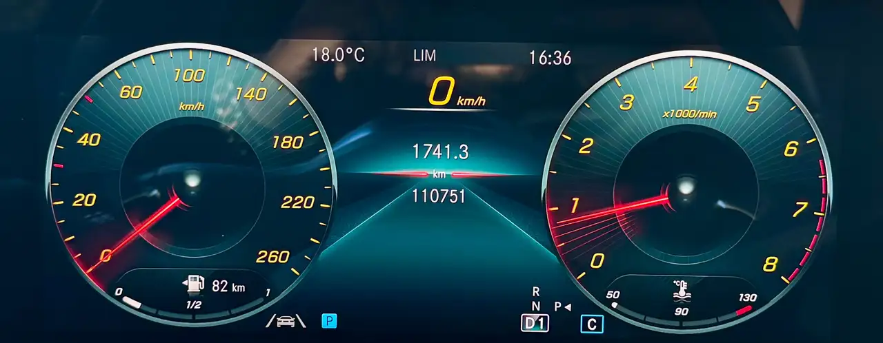 Mercedes-Benz CLA 180 - 8