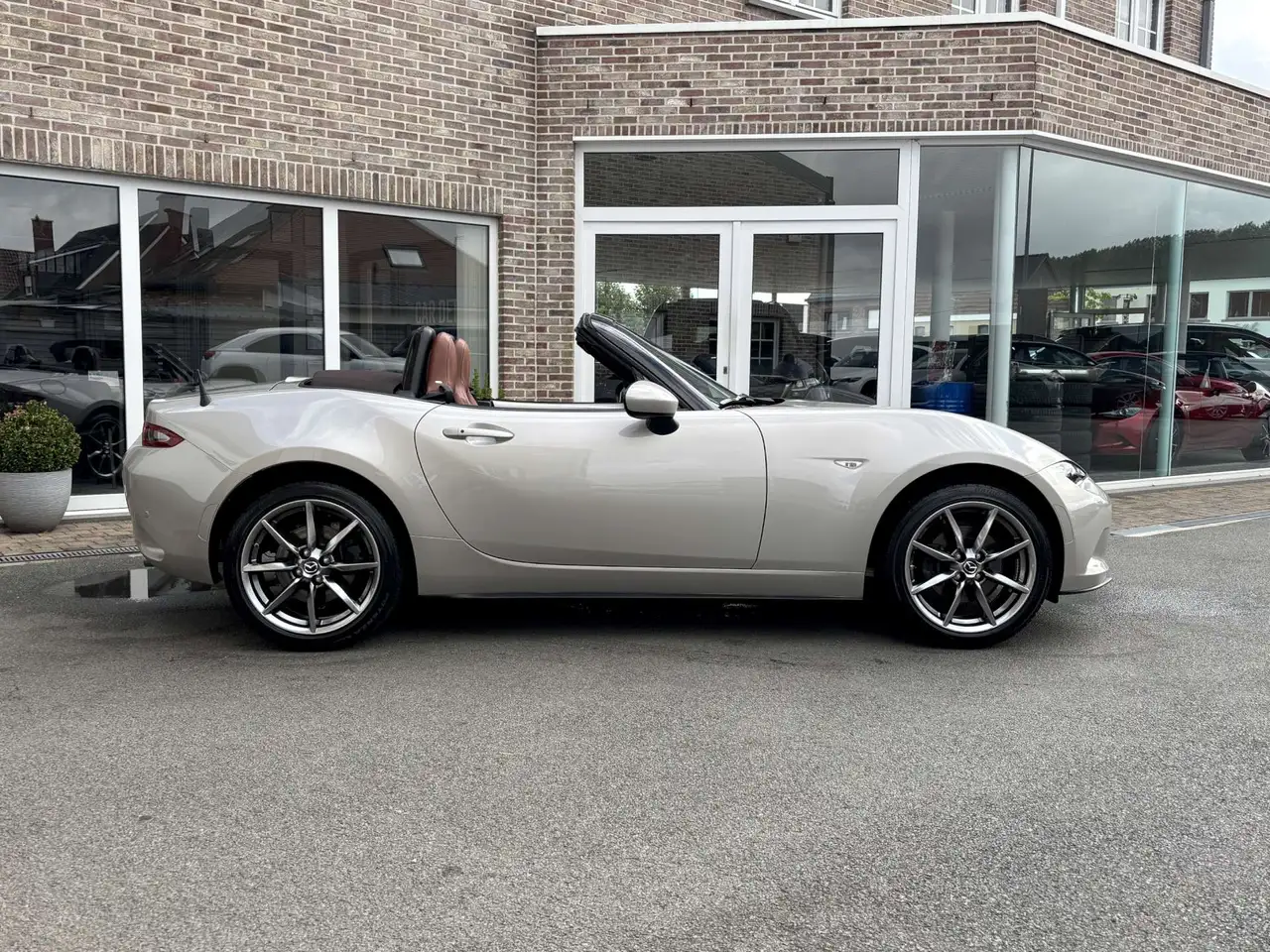 Mazda MX-5 - 6