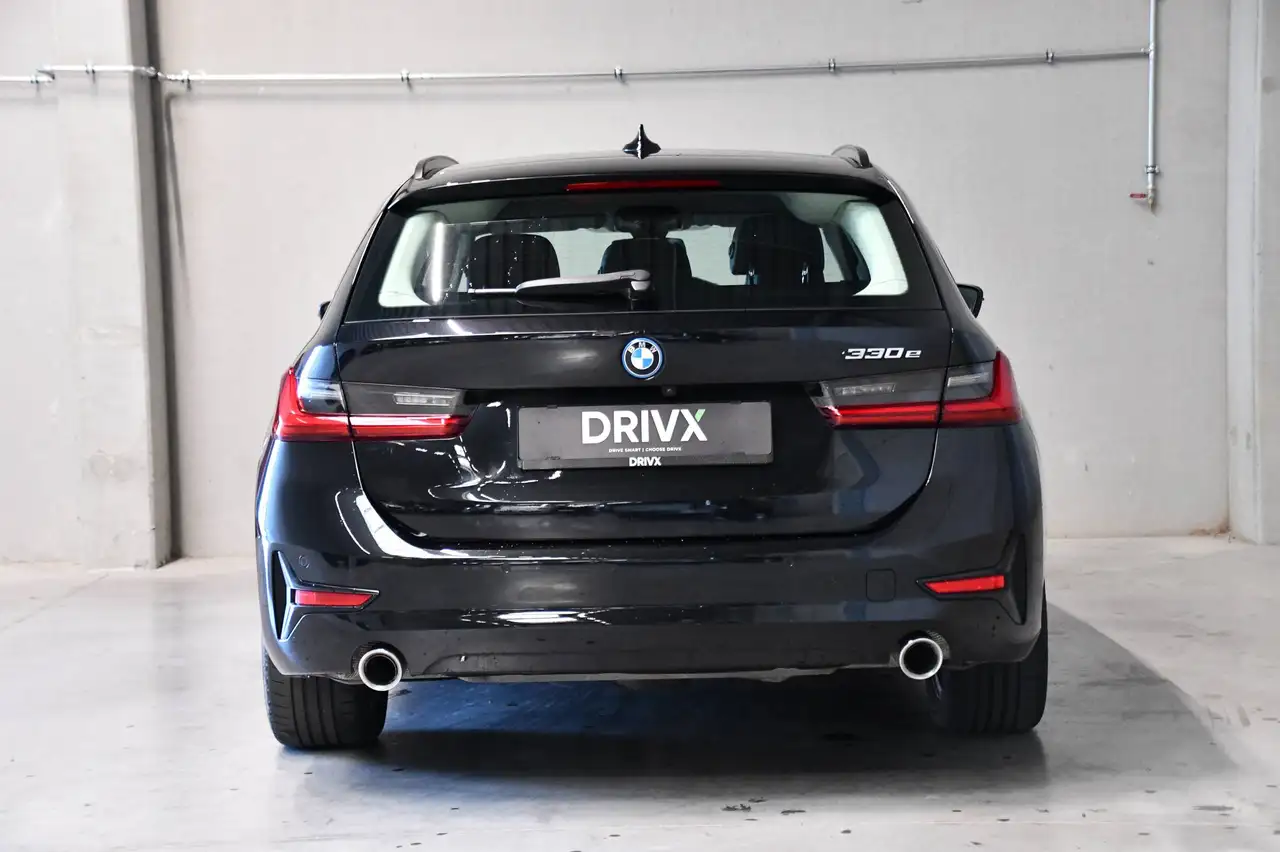 BMW 330 - 12