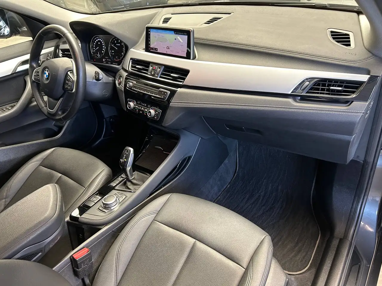 BMW X2 - 10
