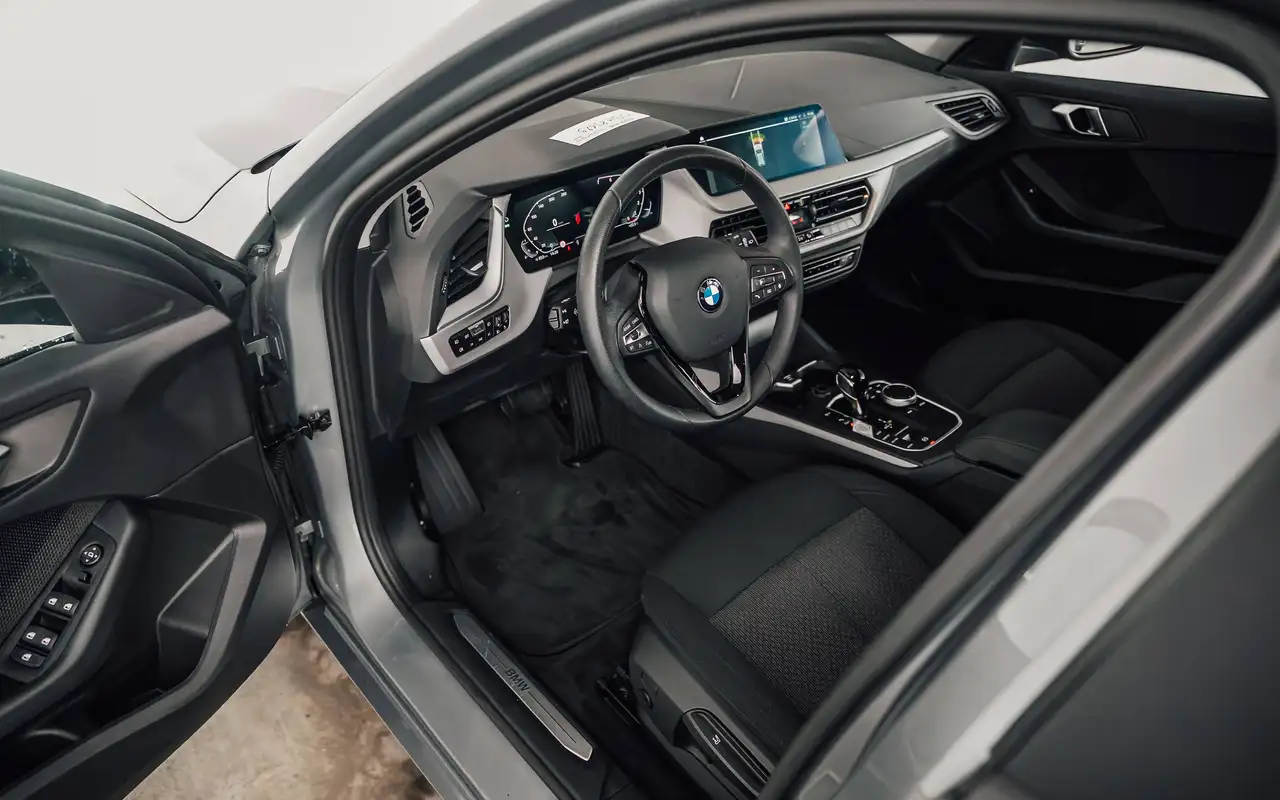 BMW 118 - 12