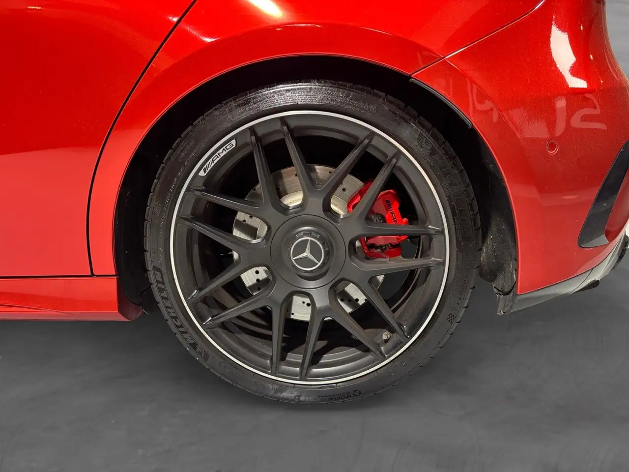 Mercedes-Benz A 45 AMG - 16