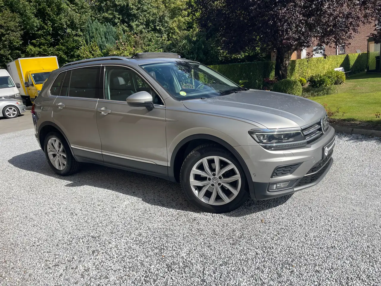 Volkswagen Tiguan - 6