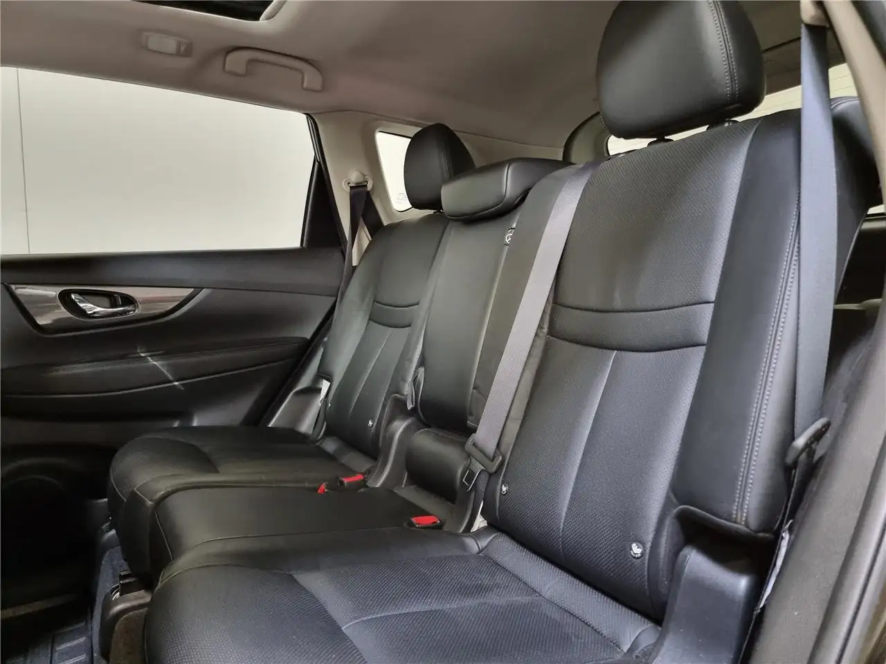 Nissan X-Trail - 10