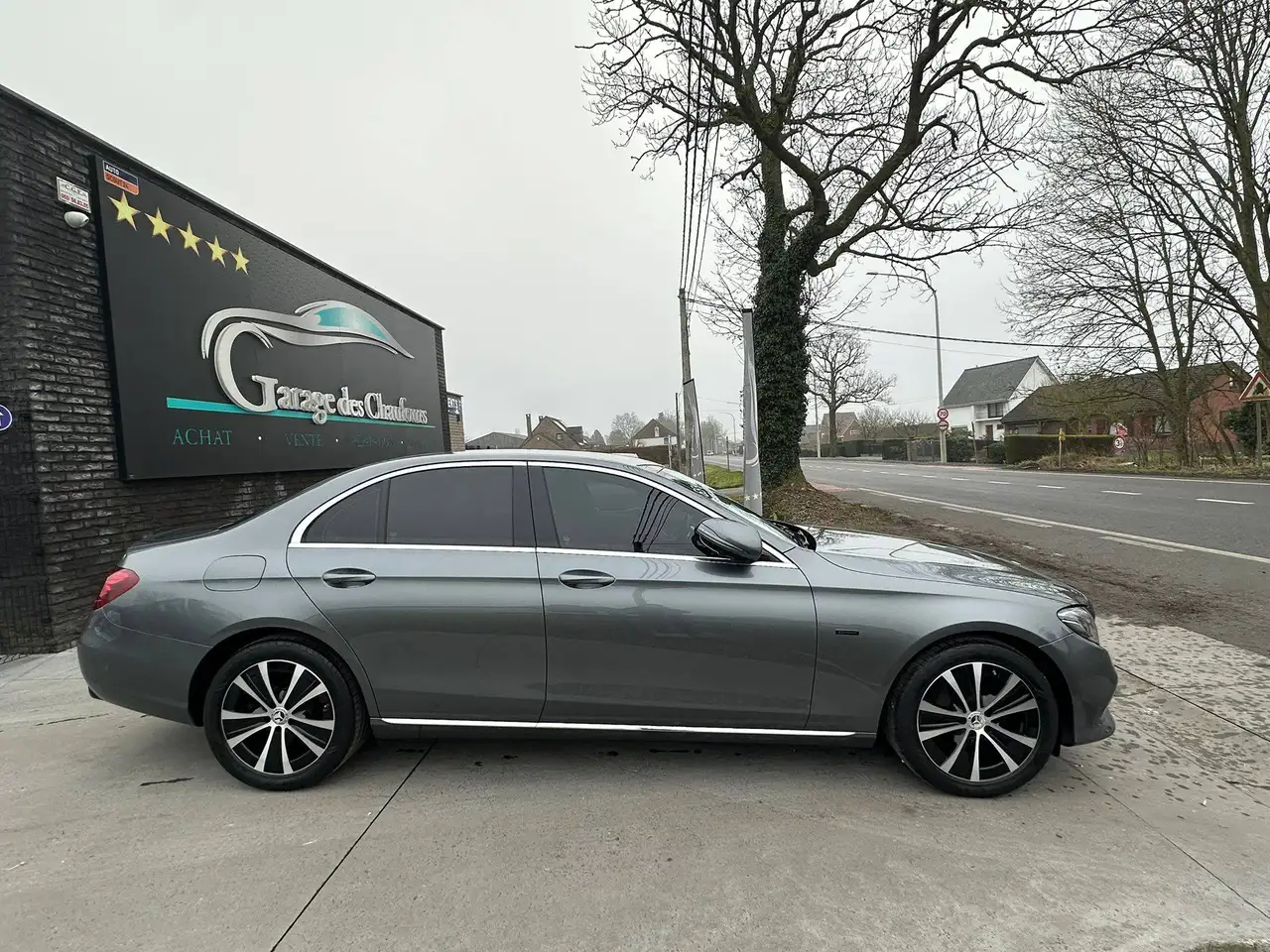 Mercedes-Benz E 300 - 3