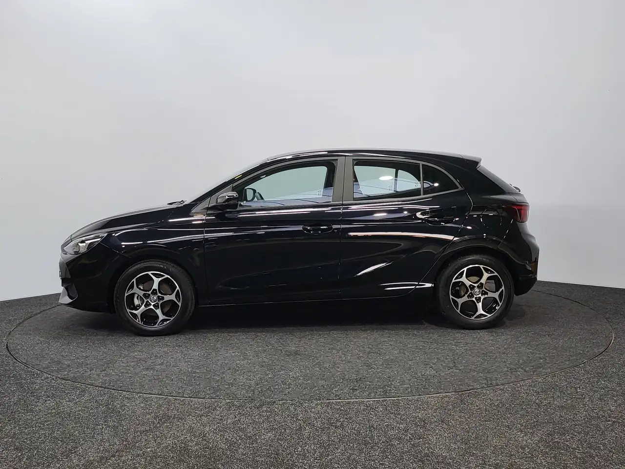 MG MG3 - 3
