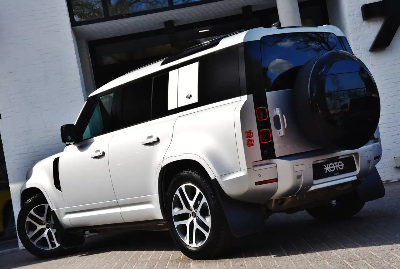Land Rover Defender - 9