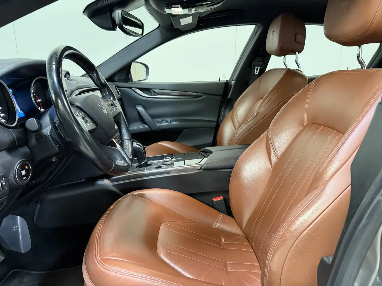 Maserati Ghibli - 8