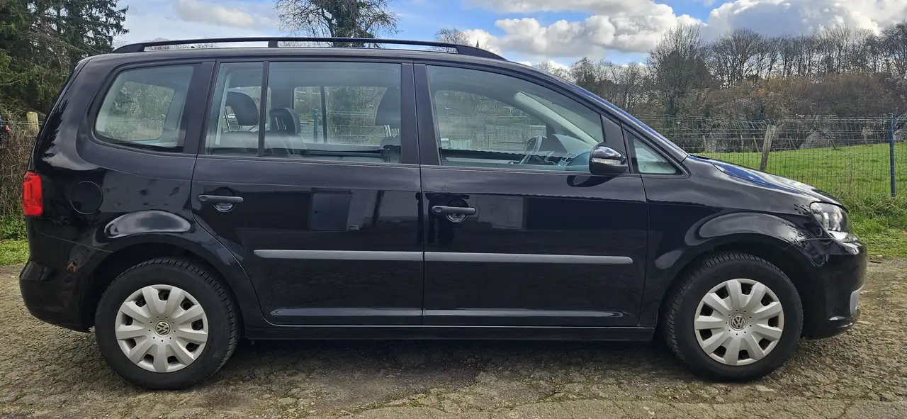 Volkswagen Touran - 3
