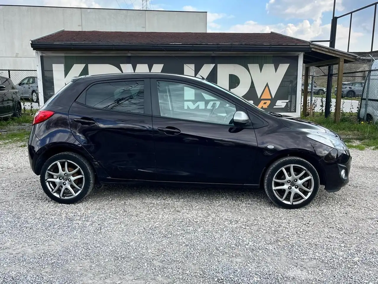 Mazda 2 - 1