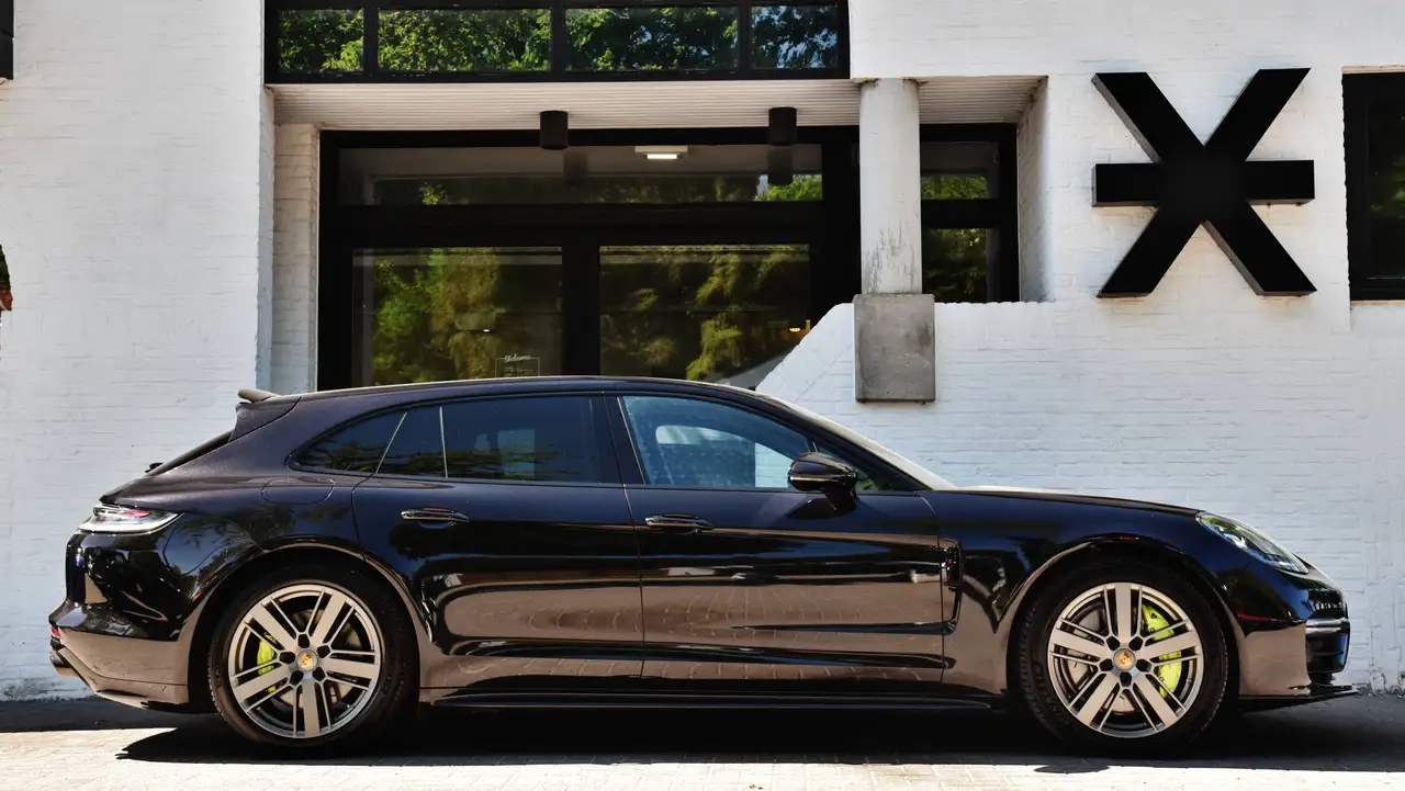Porsche Panamera - 3
