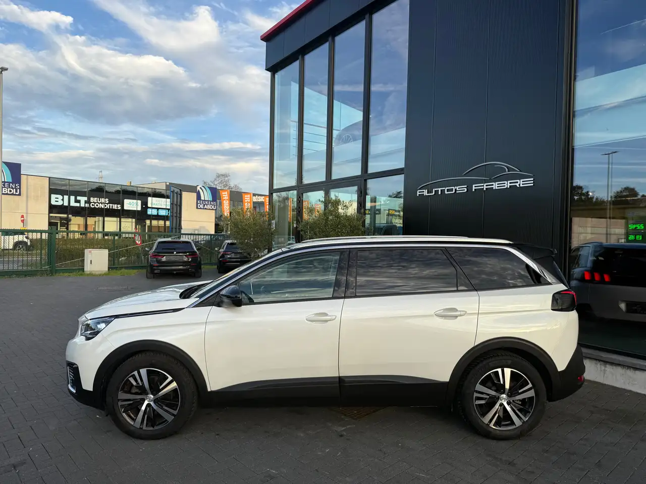 Peugeot 5008 - 4