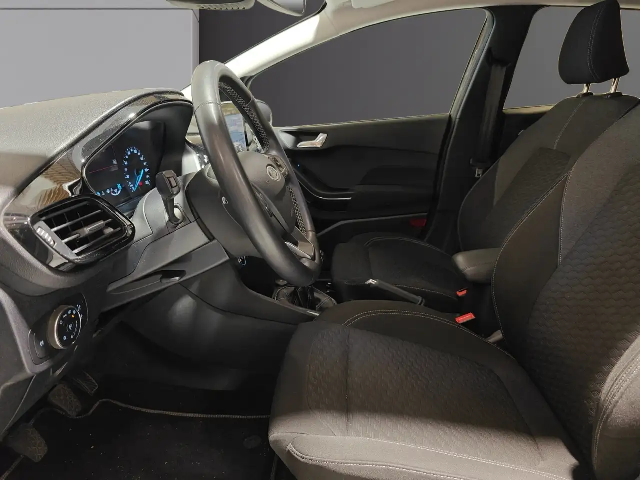 Ford Fiesta - 12