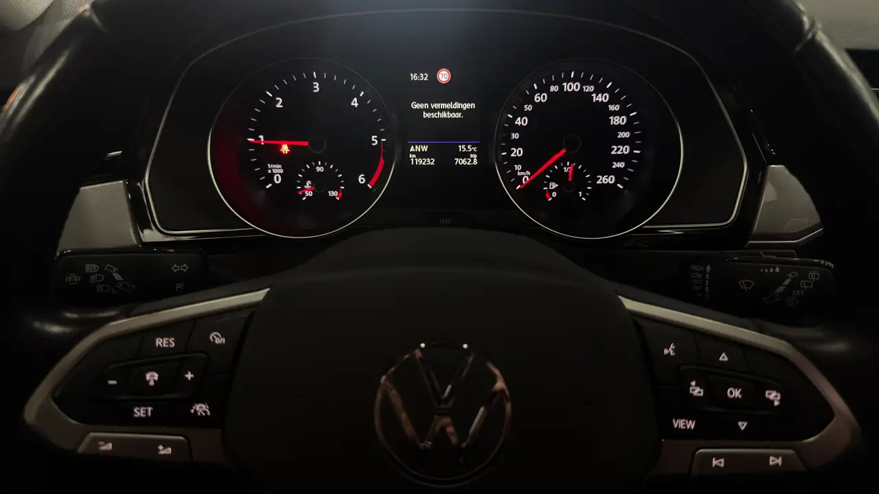 Volkswagen Passat Variant - 12
