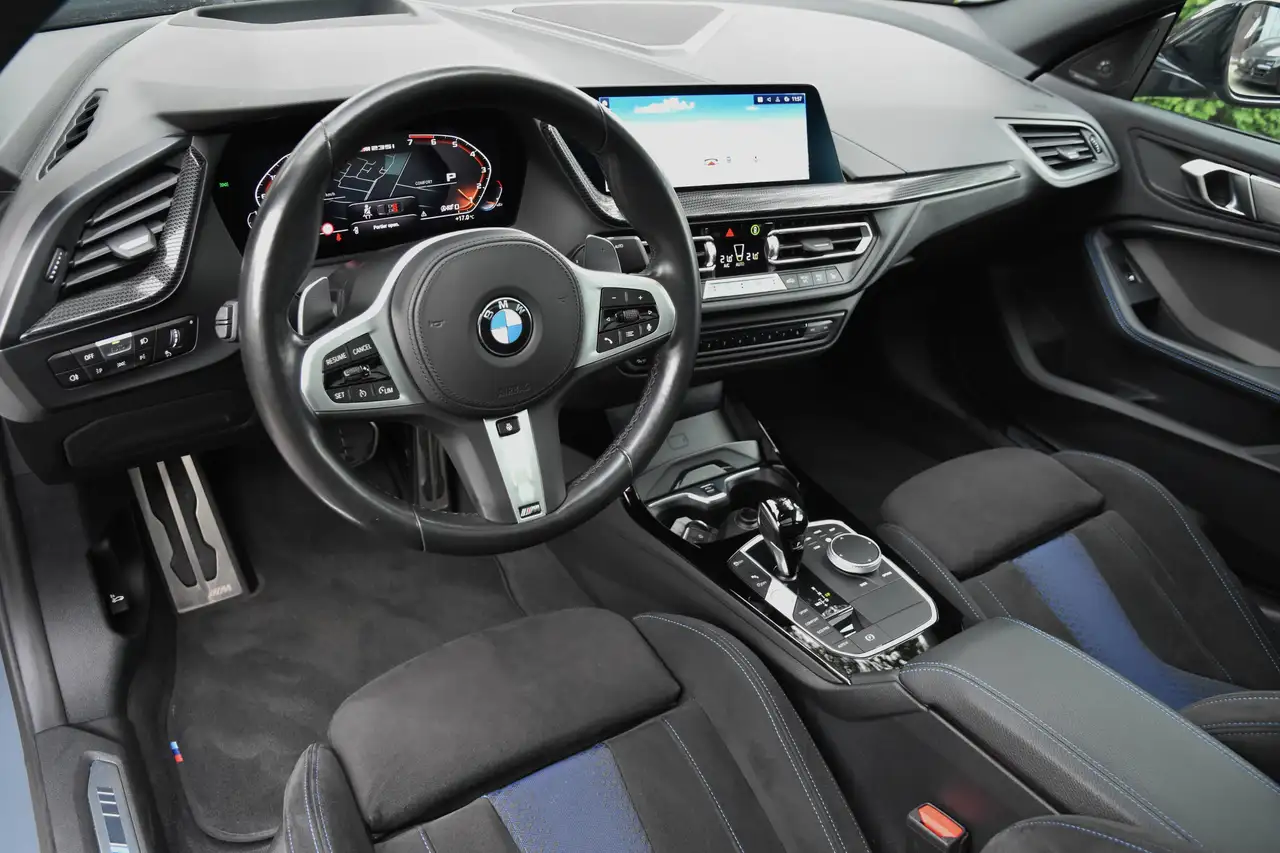 BMW 235 - 4