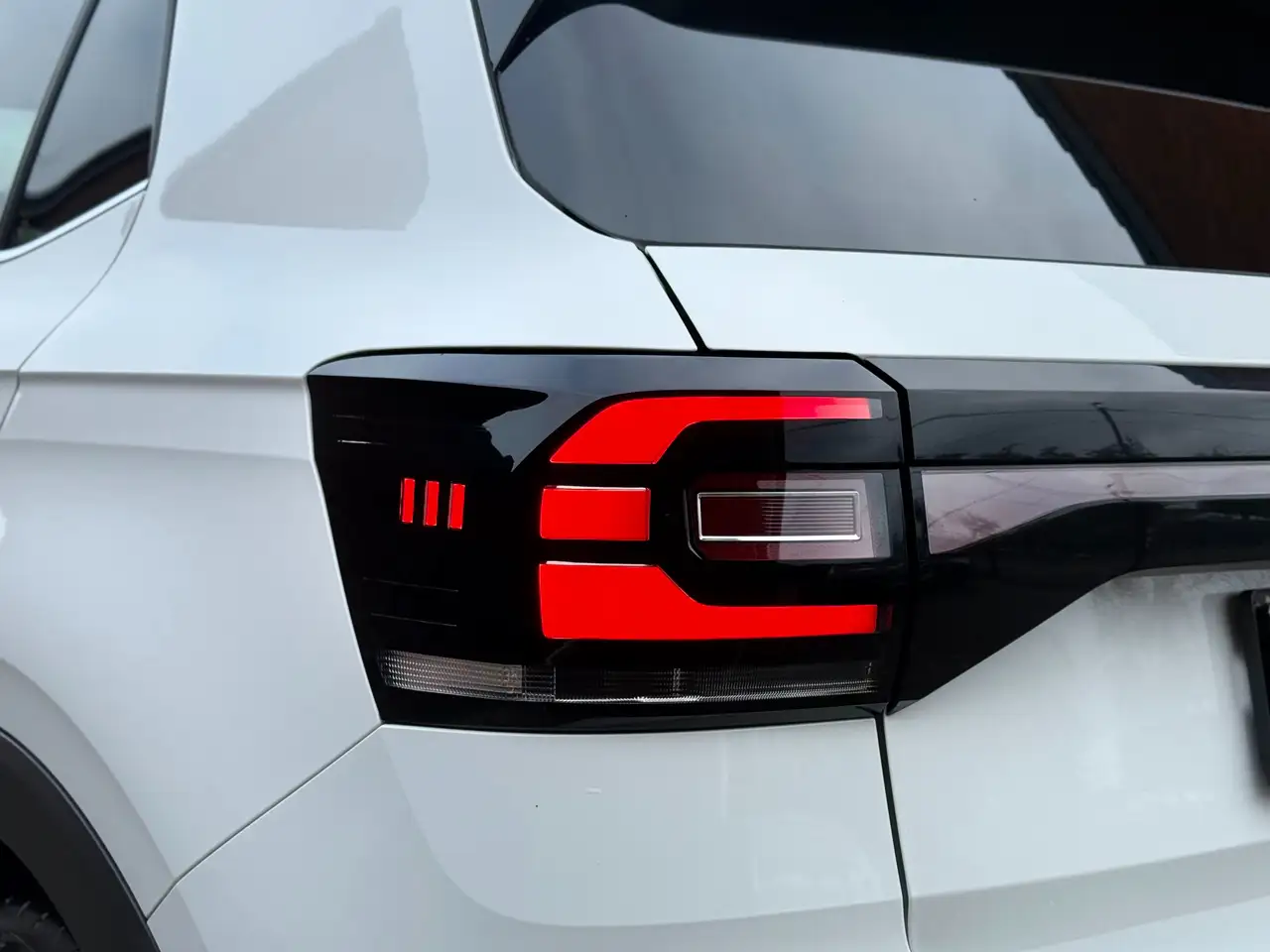 Volkswagen T-Cross - 12