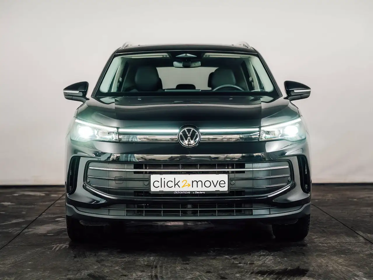 Volkswagen Tiguan - 4