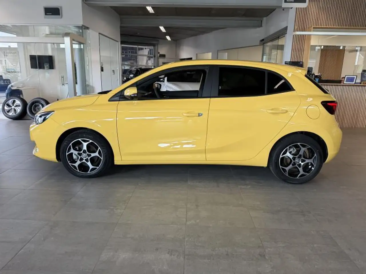 MG MG3 - 8