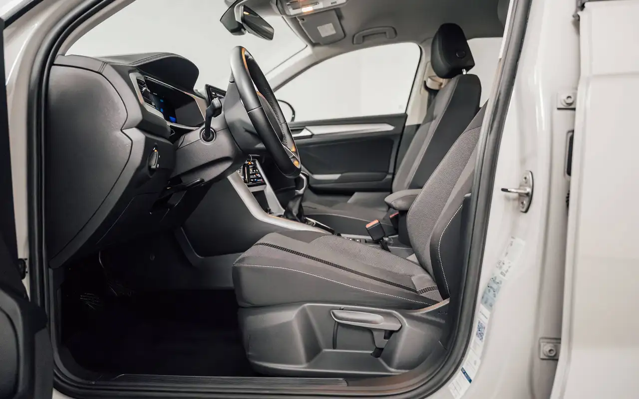 Volkswagen T-Roc - 10