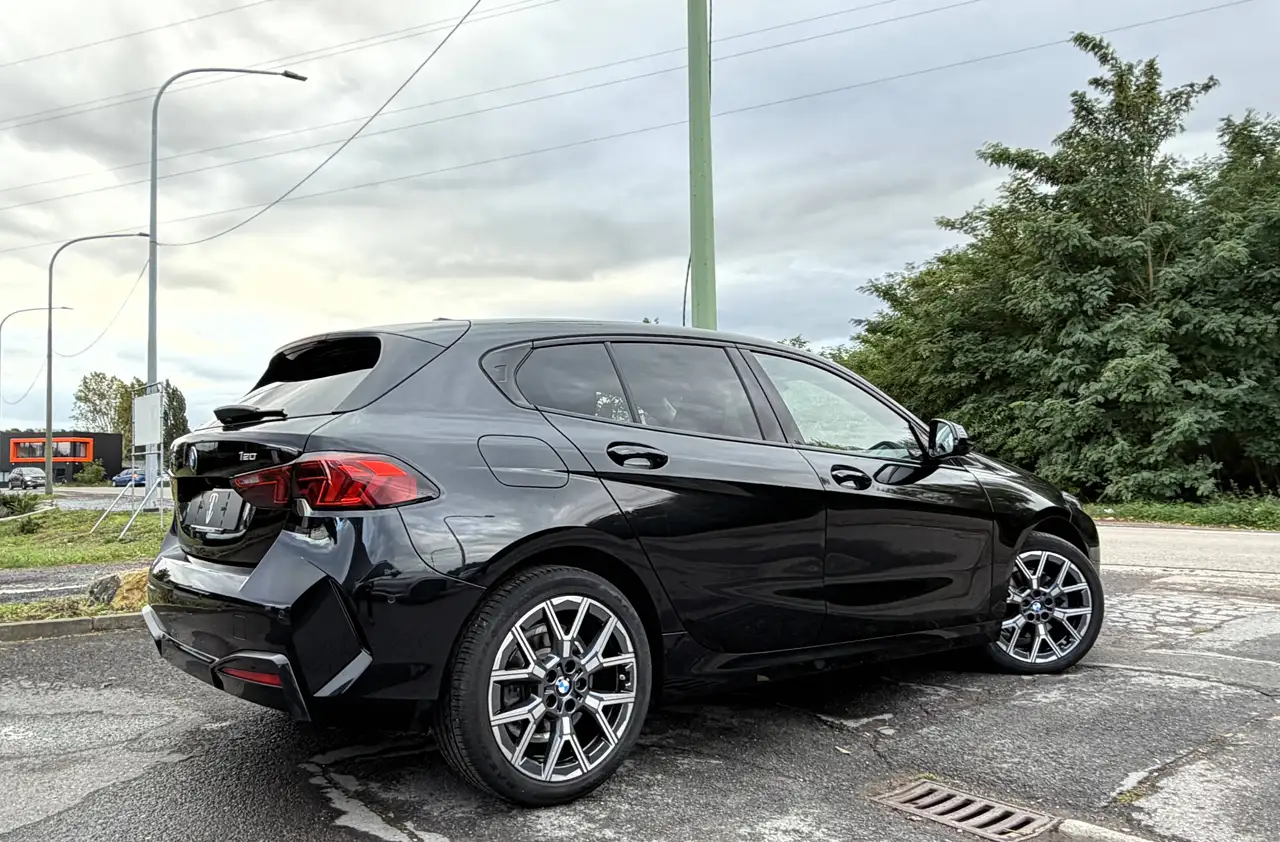 BMW 120 - 10