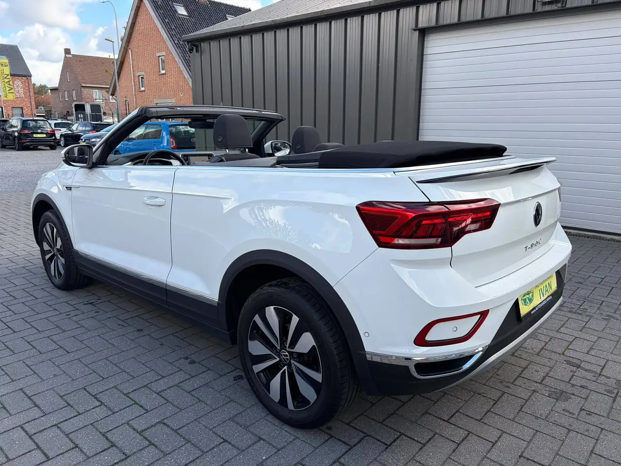 Volkswagen T-Roc - 8