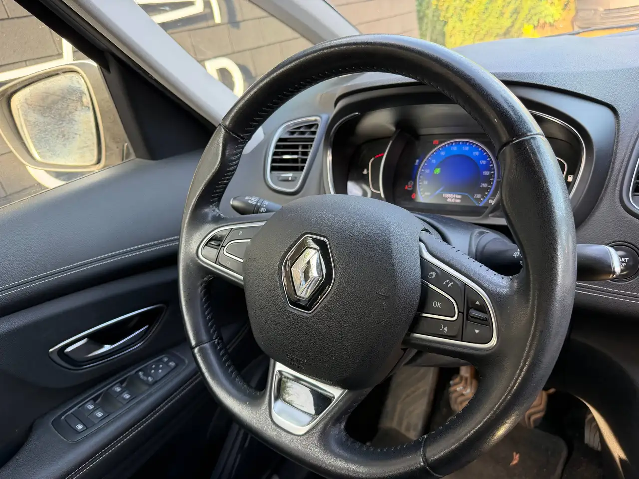 Renault Scenic - 12