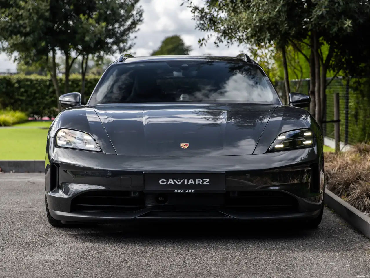 Porsche Taycan - 4