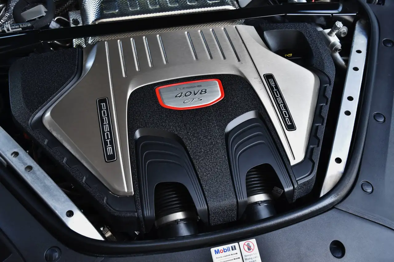Porsche Panamera - 6