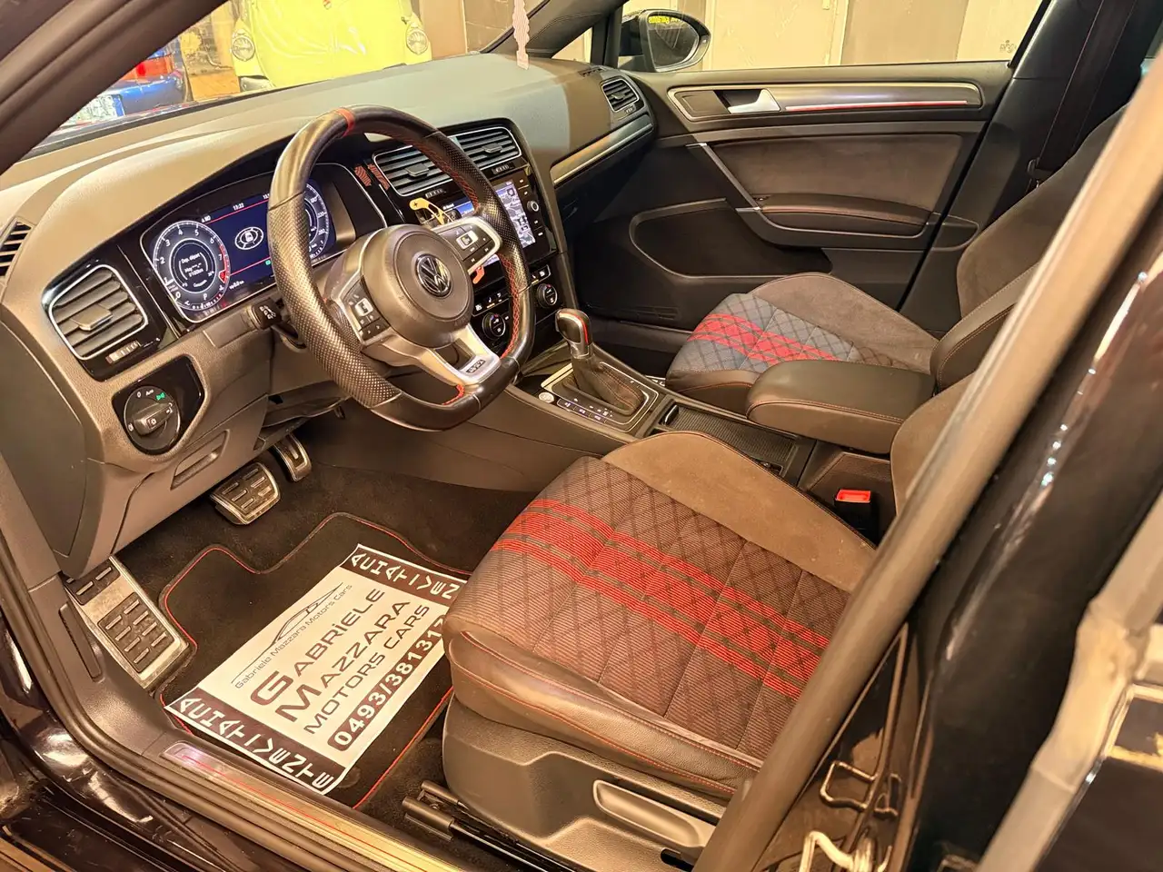 Volkswagen Golf - 16