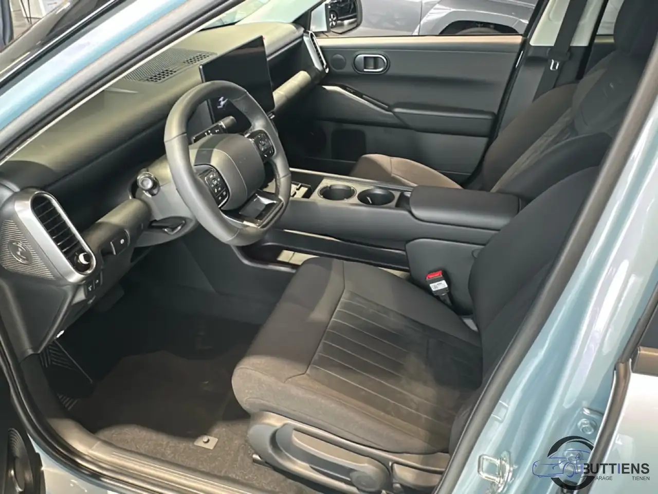 Hyundai IONIQ 3 - 12