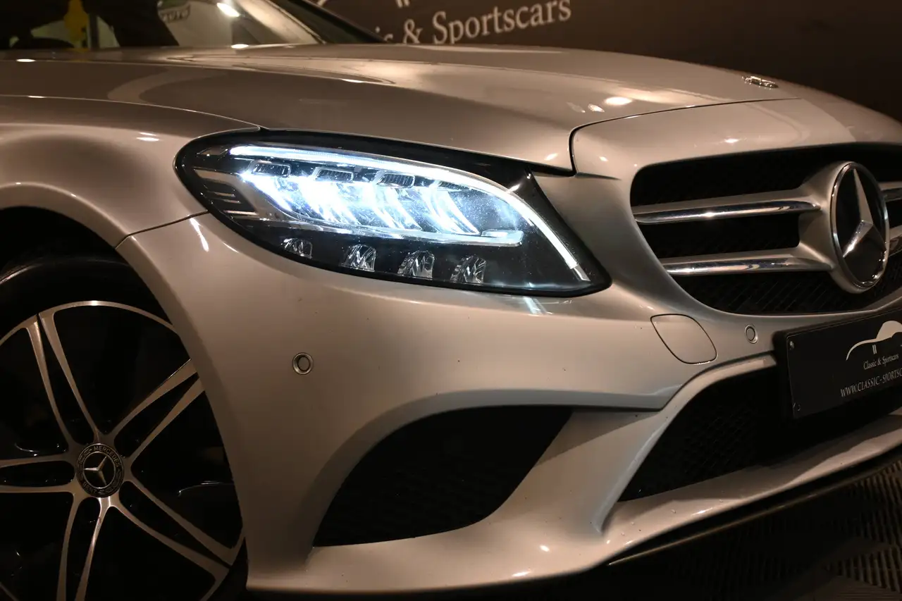Mercedes-Benz C 180 - 3