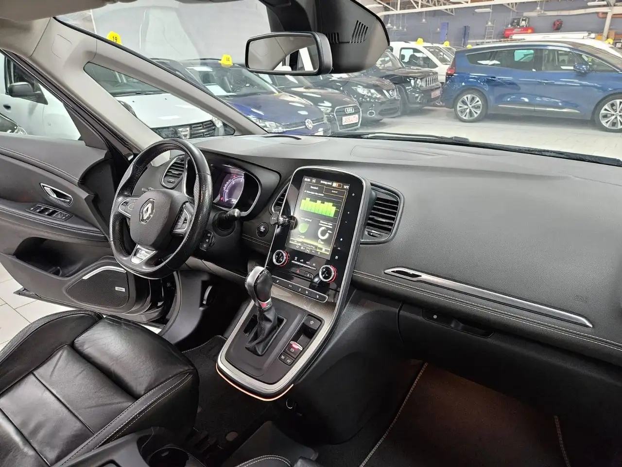 Renault Scenic - 12