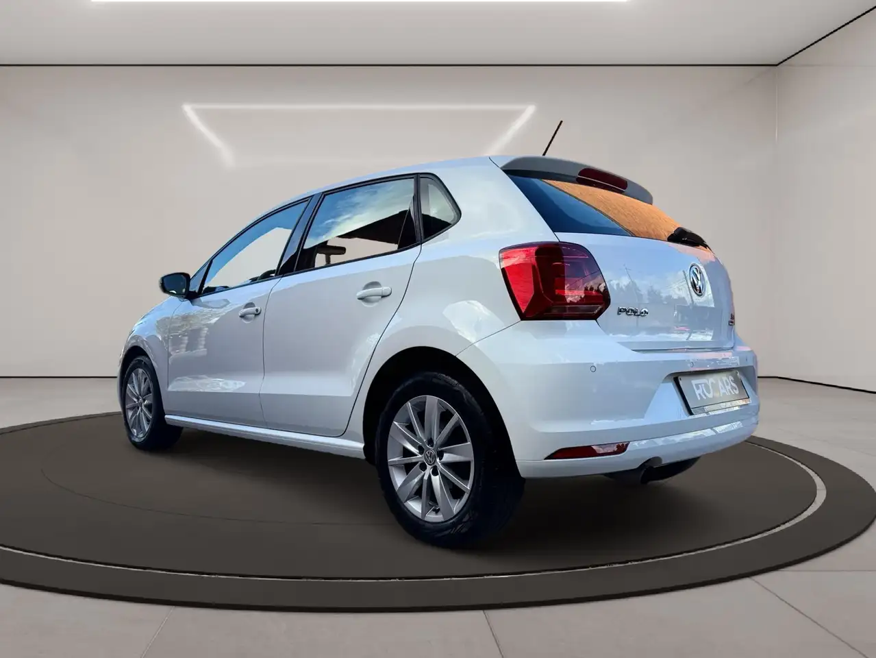 Volkswagen Polo - 8