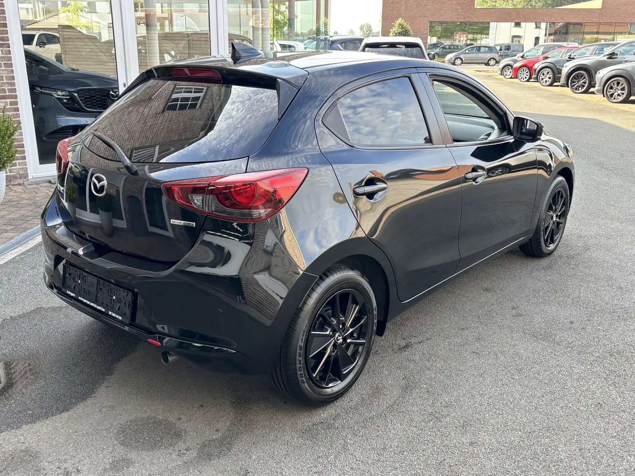 Mazda 2 - 5