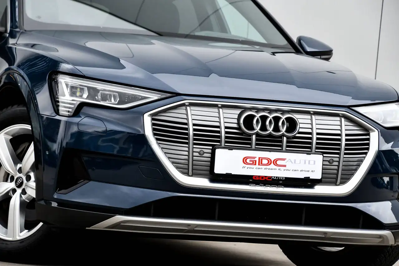 Audi e-tron - 4