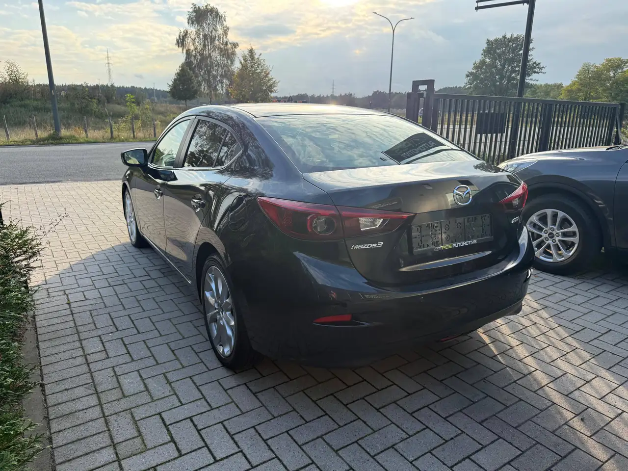 Mazda 3 - 6