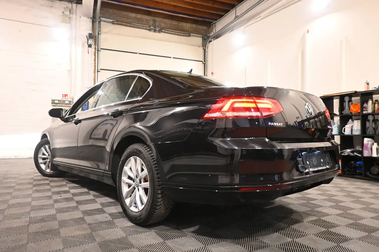 Volkswagen Passat - 9