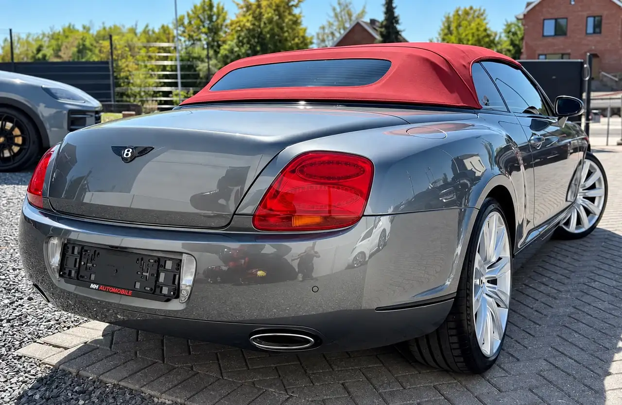 Bentley Continental GTC - 2