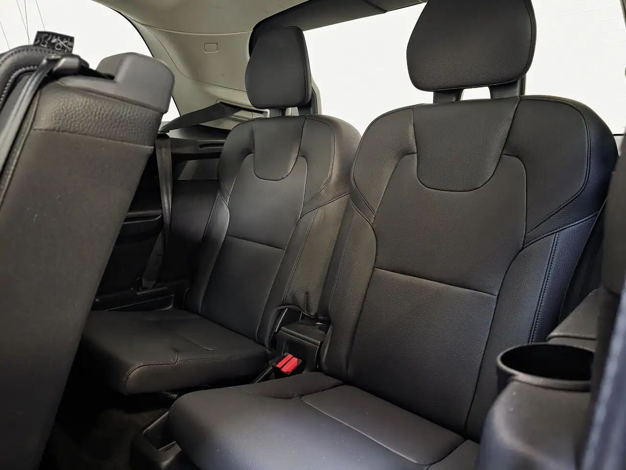 Volvo XC90 - 11