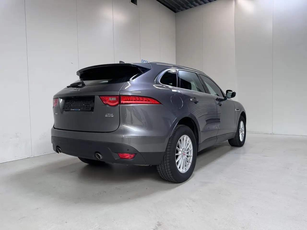 Jaguar F-Pace - 3