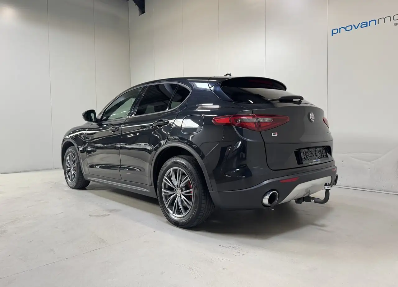 Alfa Romeo Stelvio - 6