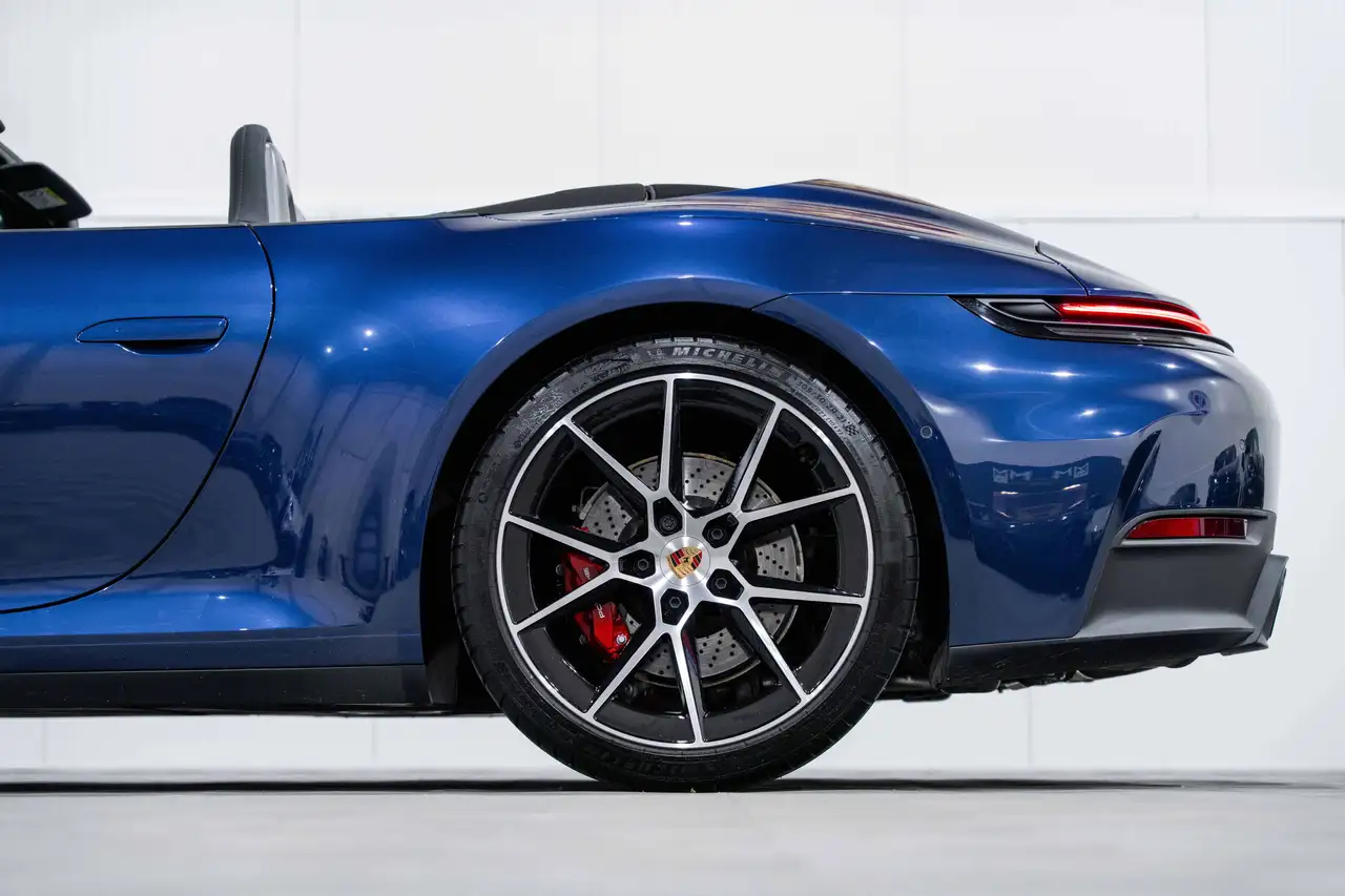 Porsche 992 - 7
