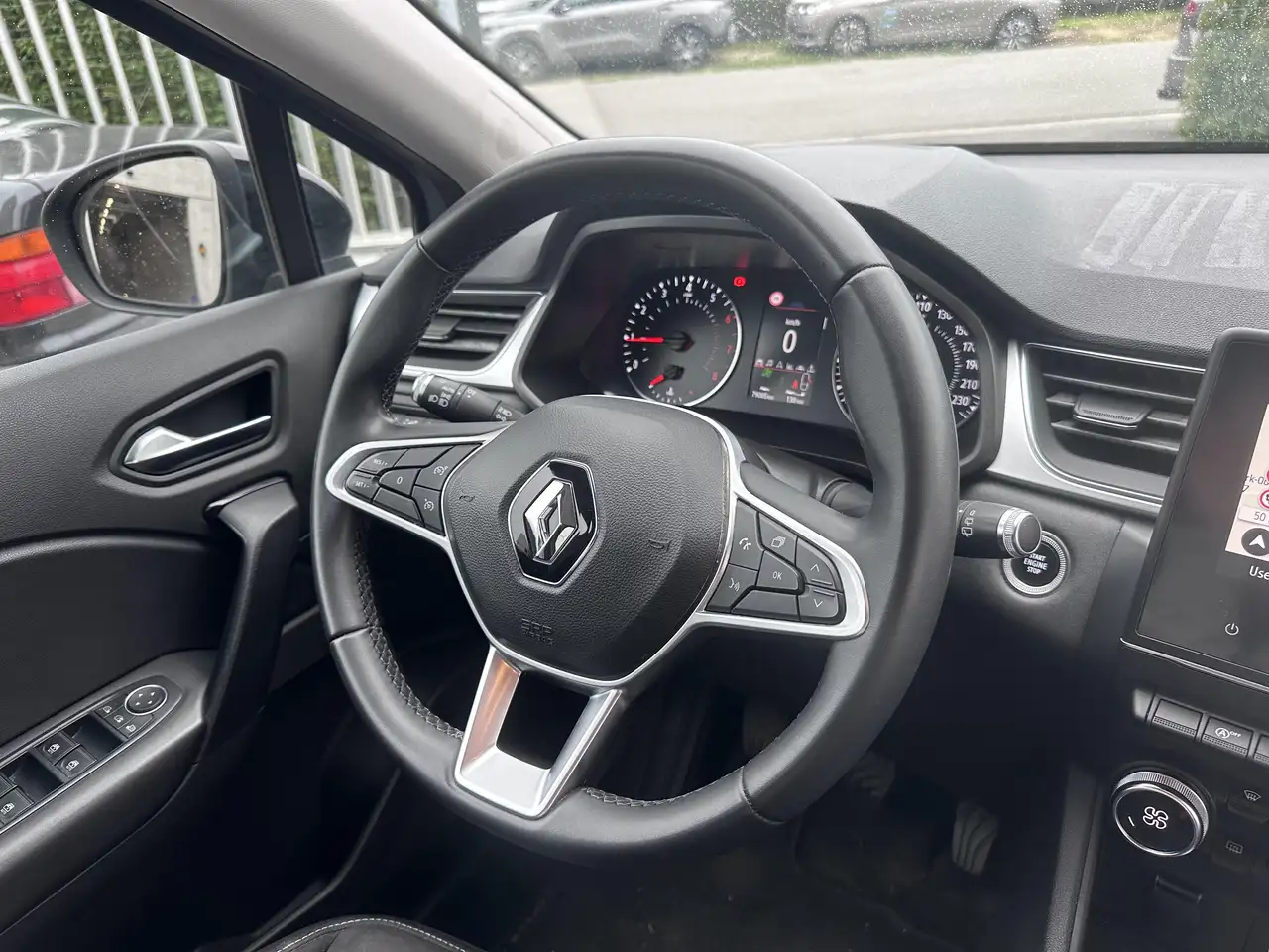 Renault Captur - 11