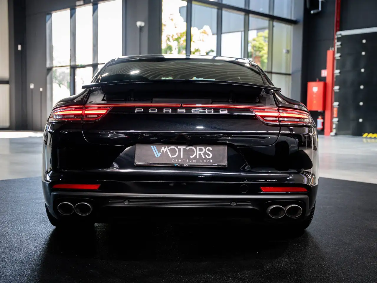 Porsche Panamera - 3