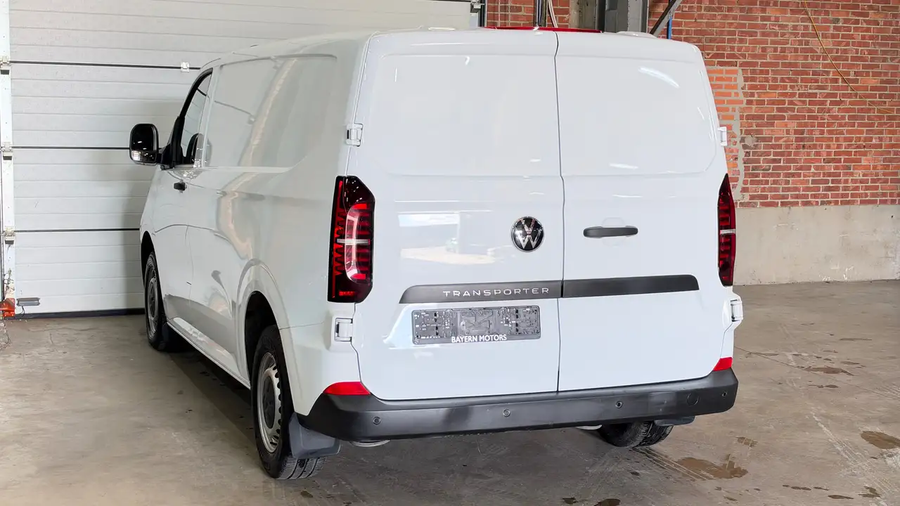 Volkswagen T7 Transporter - 6